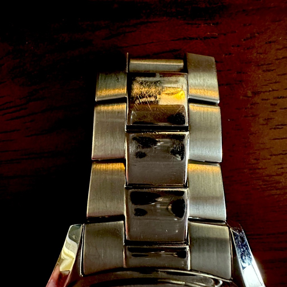 Bulova Men’s Stainless Steel Watch – Used – Needs New Battery. - Picture 3 of 6